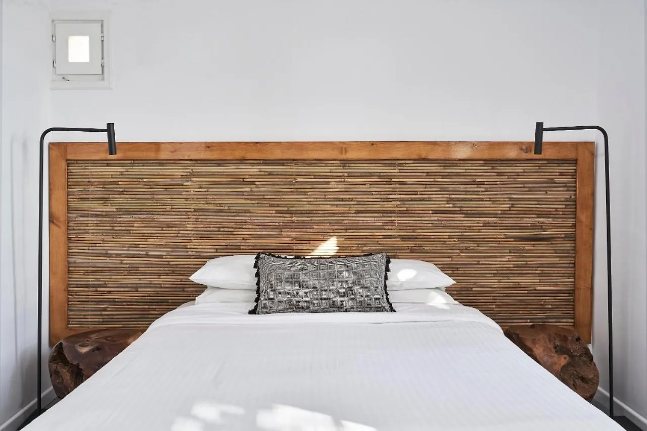 Almyra Guest Houses Strand Paraga 3*,